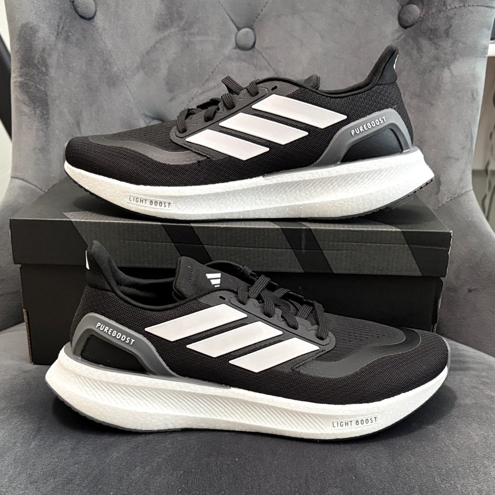 Adidas Men’s Pureboost 5 Black and White Running Shoes in Size 8